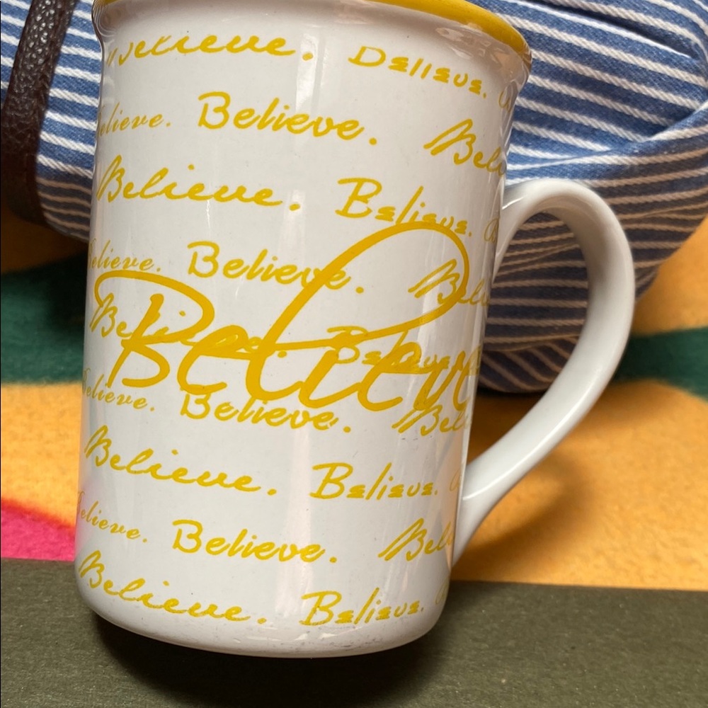 Gibson Everyday Stoneware 14 oz. “Believe” Tea/Coffee Mug.